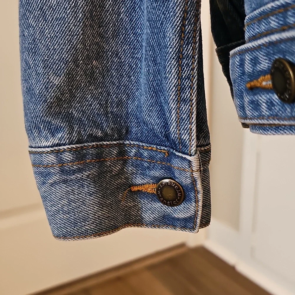 Men's Jean Jacket - Picture 7 of 16